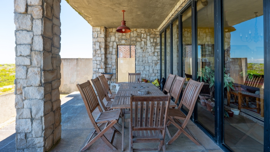 5 Bedroom Property for Sale in Agulhas Western Cape